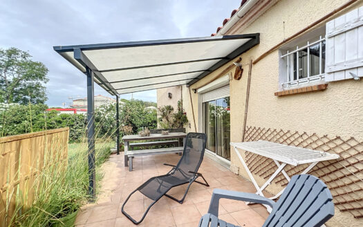 MAISONNETTE DE 25 M2 DANS RESIDENCE DE VACANCES – TERRASSE.