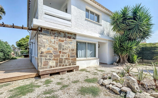 EXCLUSIVITE MAISON familiale EN BORD DE MER