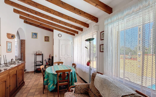 Maison de plain-pied avec studio indépendant à Villelongue-d