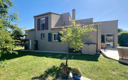 MAISON 4 FACES – TERRAIN ARBORÉ-PISCINE ET GARAGE.