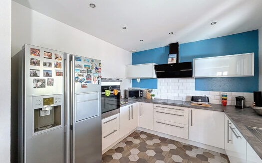 Maison composée de deux appartements avec piscine- ALENYA