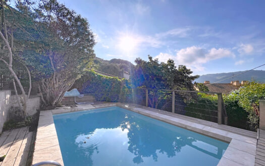 COLLIOURE – MAISON 125m2 – GARAGE 45m2 – PISCINE – VUE MONTA