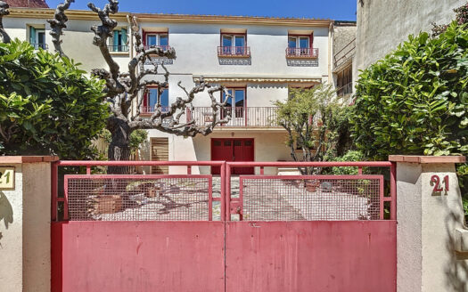 Maison de ville au coeur de Canet