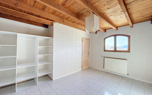 ST CYPRIEN- Villa familiale située entre le GOLF et la MER