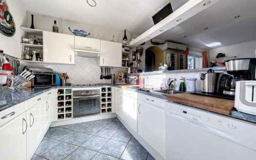 Maison 5 pièces 115m2, 3 FACES ETAT REMARQUABLE.