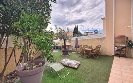 APPARTEMENT T4 EN DUPLEX, GARAGE ET JARDIN