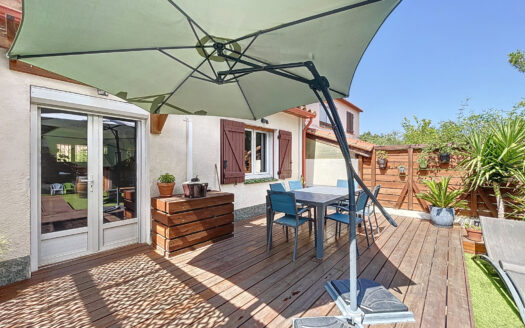 MAISON PLAIN-PIED – 90 m2 HABITABLE / PARCELLE 281m2 -LAROQU