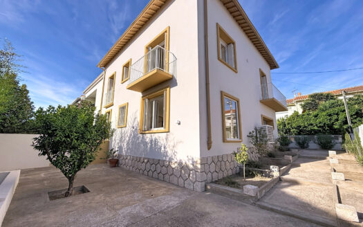 SUBLIME MAISON DE VILLE – SECTEUR LA LUNETTE