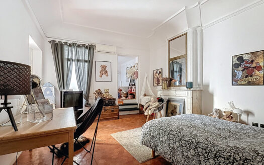 EXCLUSIVITÉ, Appartement de 185 m2, Rue des Augustins, Perpi