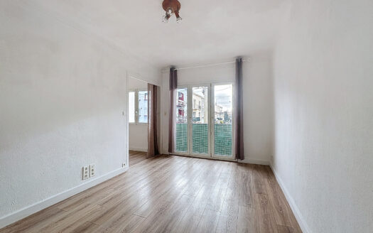 Appartement 2 pièces avec bureau à Saint gaudérique