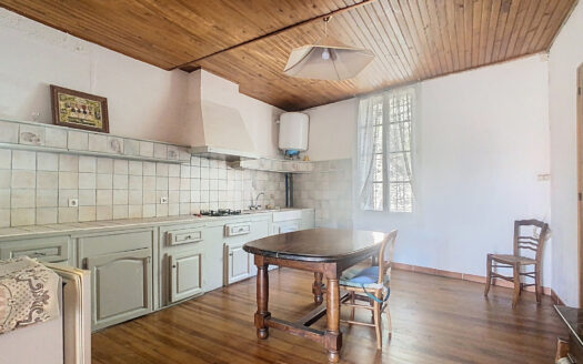 Immeuble de 3 appartements ( ELNE )