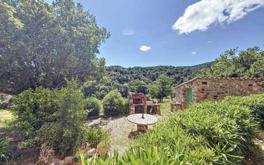 MAS RÉNOVÉ A ARGELES, AVEC VUE MER