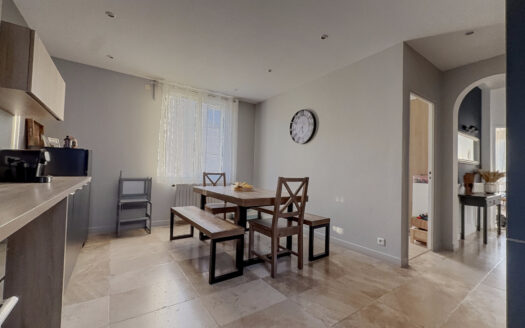 TRES BEL APPARTEMENT TYPE 3 AVEC GARAGE