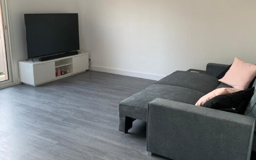 ALENYA , Bel appartement T2 avec terrasse et deux stationnem