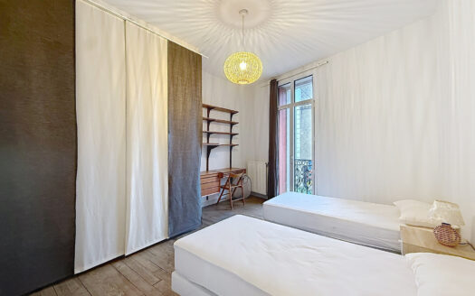 MAISON DE VILLE 250m2 HABITABLES