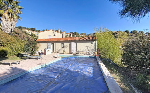 COLLIOURE (66) – MAISON 4 FACES – 202M2 HABITABLE – 777m2 DE