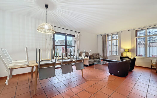 MAISON DE VILLE 250m2 HABITABLES