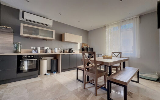 TRES BEL APPARTEMENT TYPE 3 AVEC GARAGE