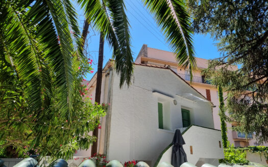 COLLIOURE – CENTRE HISTORIQUE – MAISON 4 FACES – JARDIN + TE