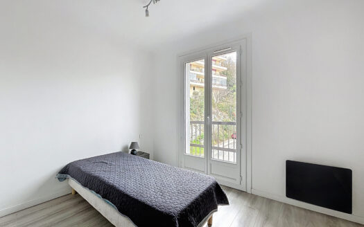 T3 de 50 m2 avec Terrasse et Garage à Amèlie-les-bains – idé