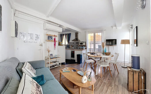 COLLIOURE – APPARTEMENT 40m2 – 2 CHAMBRES – CENTRE HISTORIQU