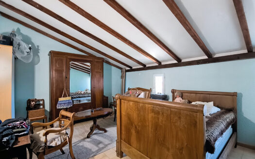 CABESTANY – Grande Maison Familiale avec jardin et dépendanc