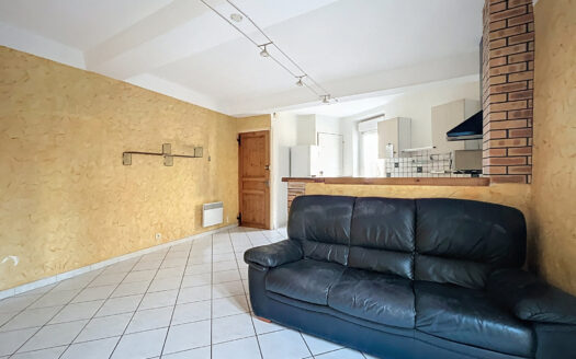 Maison de village avec garage Trouillas