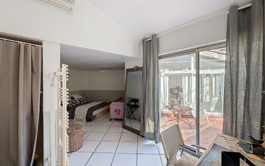 COLLIOURE (66) – MAISON 4 FACES – 202M2 HABITABLE – 777m2 DE