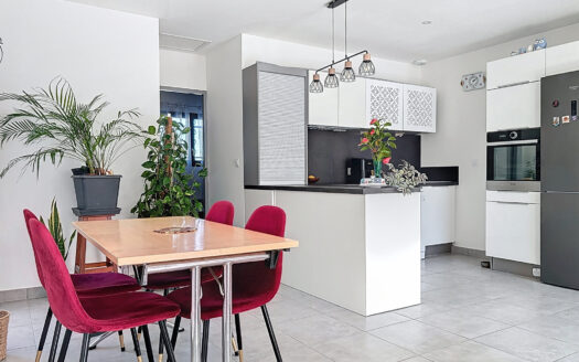 Deux villas indépendantes sur 515 m2 Idéal famille ou inv
