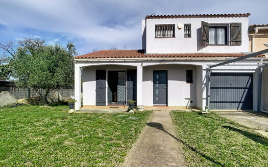 Maison 3 faces grande parcelle ( Ortaffa )