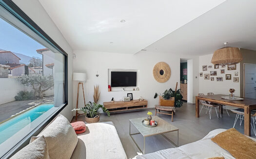 Maison contemporaine à SOREDE