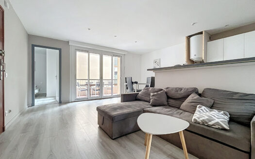 T3 de 50 m2 avec Terrasse et Garage à Amèlie-les-bains – idé