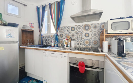 COLLIOURE – APPARTEMENT 40m2 – 2 CHAMBRES – CENTRE HISTORIQU