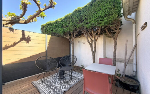 EXCEPTIONNEL À SAINT-CYPRIEN MAISON PP 166M2 HABITABLES AV