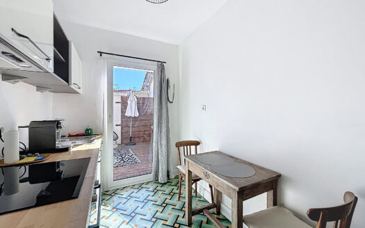 EXCEPTIONNEL À SAINT-CYPRIEN MAISON PP 166M2 HABITABLES AV