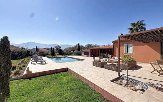 BATISSE TRADITIONNELLE TYPE MAS