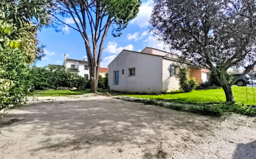 Villa 3 faces 133 m2 avec garage 4 chambres Terrain 847