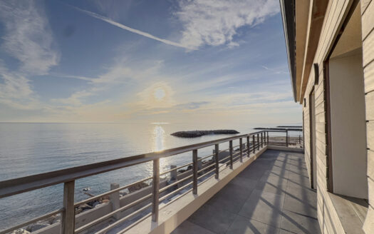 EXCLUSIVITE – EXCEPTIONNEL – FRONT DE MER