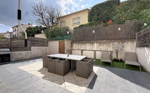 MAISON DE VILLE – SAINT GAUDERIQUE