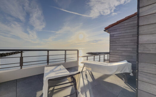 EXCLUSIVITE – EXCEPTIONNEL – FRONT DE MER