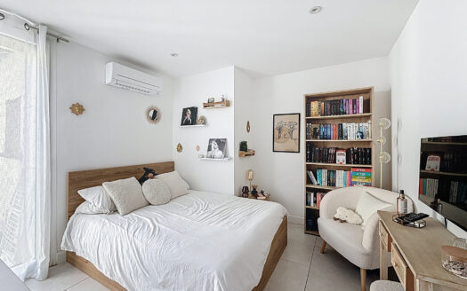 EXCEPTIONNEL À SAINT-CYPRIEN MAISON PP 166M2 HABITABLES AV