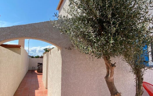 Maison 4 faces de 160 m2 à 8 minutes à pied des plages