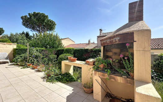 Maison familiale avec jardin et vue Albères Bages