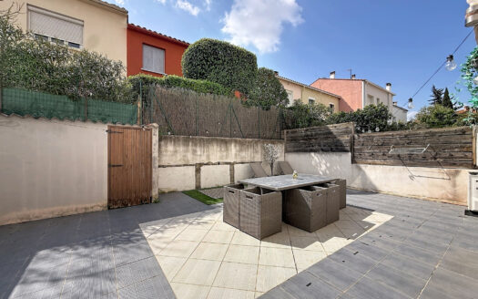 MAISON DE VILLE – SAINT GAUDERIQUE