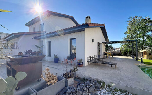 Villa T5 134m2 moderne avec piscine