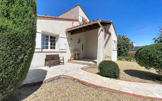 LAROQUE DES ALBERES ( 66 ) – MAISON 4 FACES – PISCINE – 155m