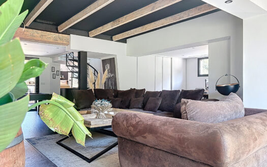 LAROQUE DES ALBÈRES 66 – MAISON 155 m2 ISOLE – PISCINE – DÉP