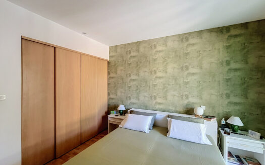 Maison 4 Chambres de 137 m2 avec Jardin Zen De 555m – Polles