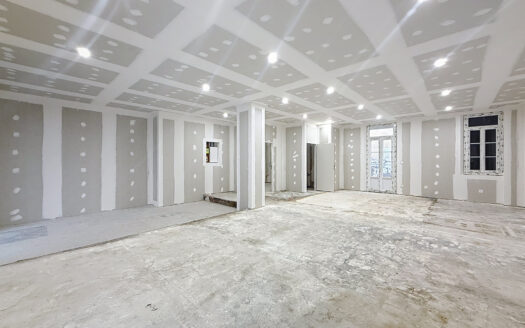 ENSEMBLE IMMOBILIER AVEC HABITATION ET LOCAL COMMERCIAL
