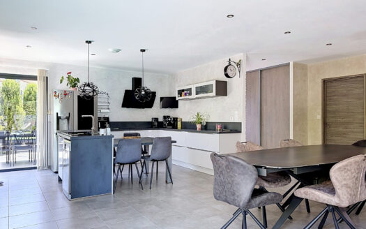 VILLA CONTEMPORAINE 130 M2 AUX PRESTATIONS REMARQUABLES POLL